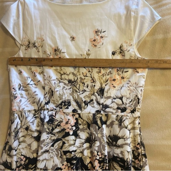 Isaac Mizrahi Live Dress size 8 - Picture 6 of 9